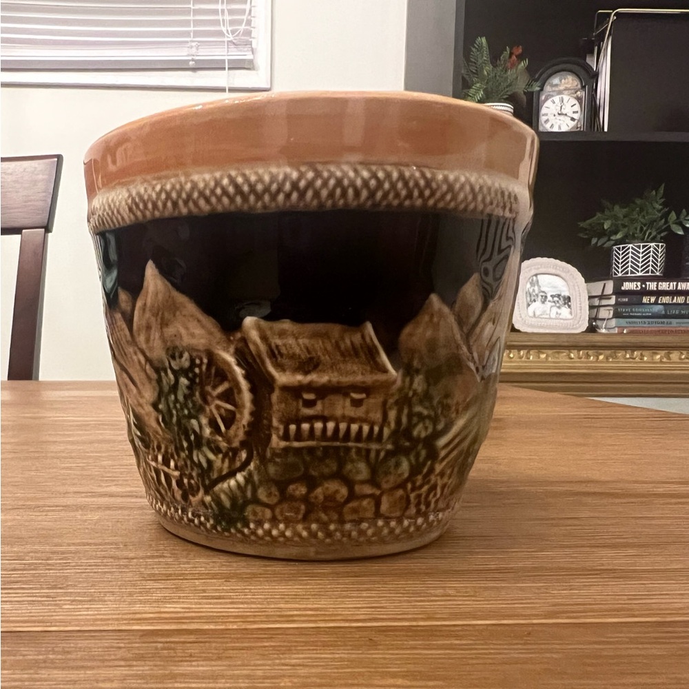 EXCELLENT SLIGHTLY USED ANTIQUE VTG Old American PLANTER POTTERY Small 5”